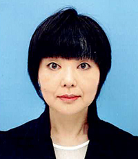 井上　華子